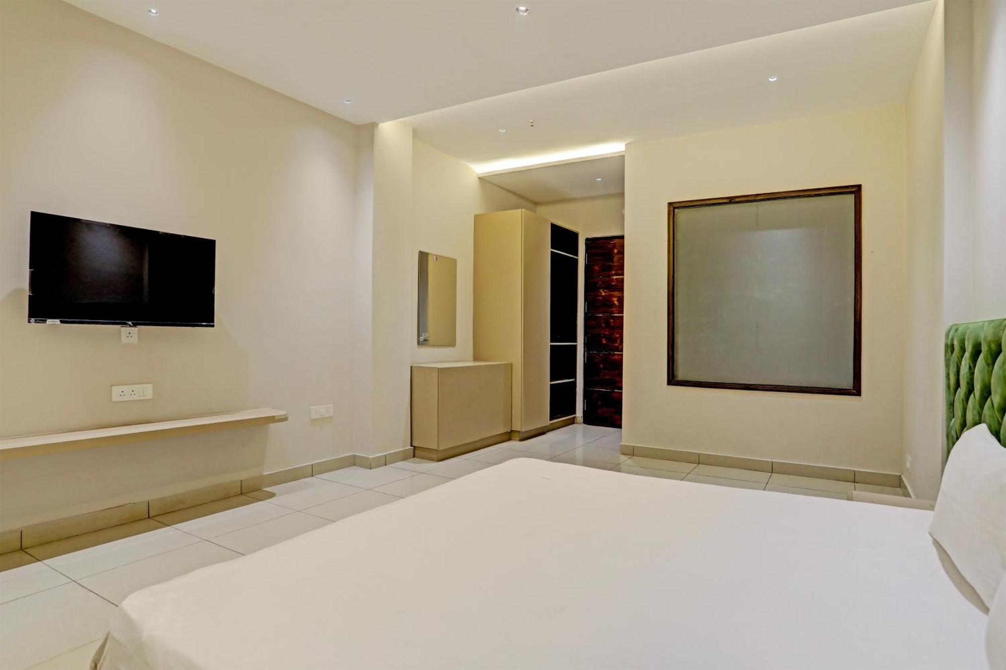 Hotel O Miraas Hotel And Banquet Hall Лудхиана Экстерьер фото