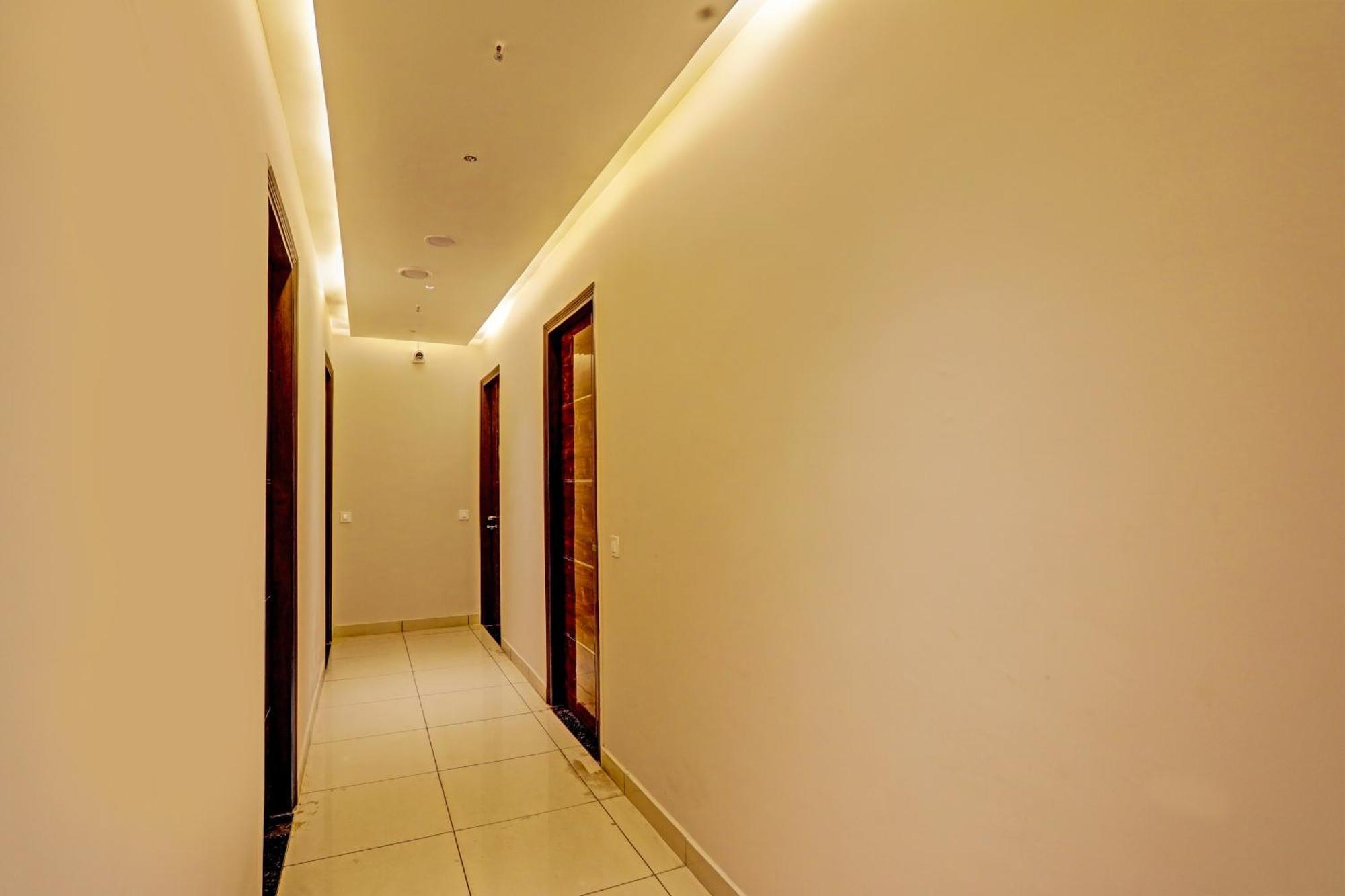 Hotel O Miraas Hotel And Banquet Hall Лудхиана Экстерьер фото