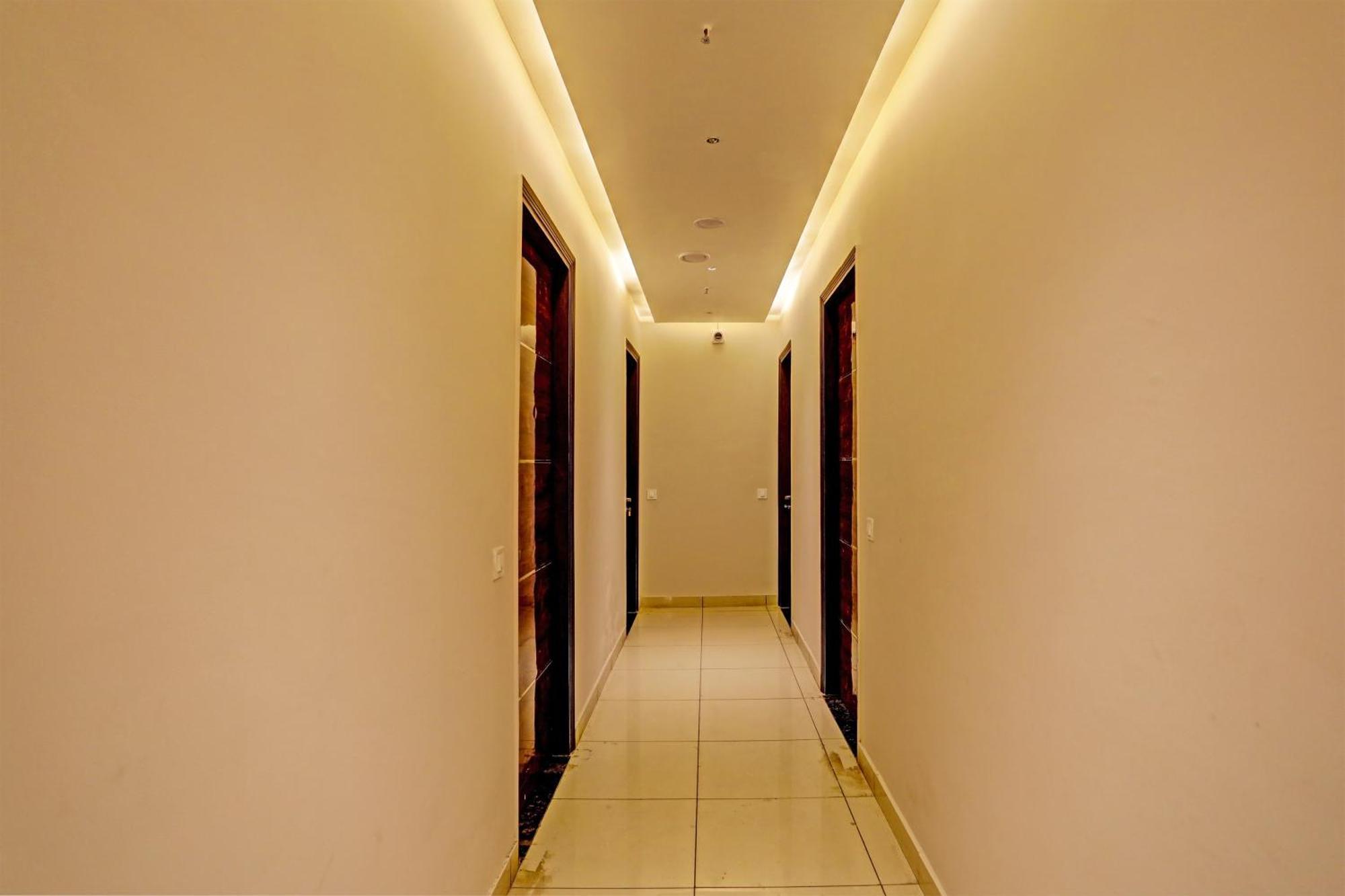 Hotel O Miraas Hotel And Banquet Hall Лудхиана Экстерьер фото