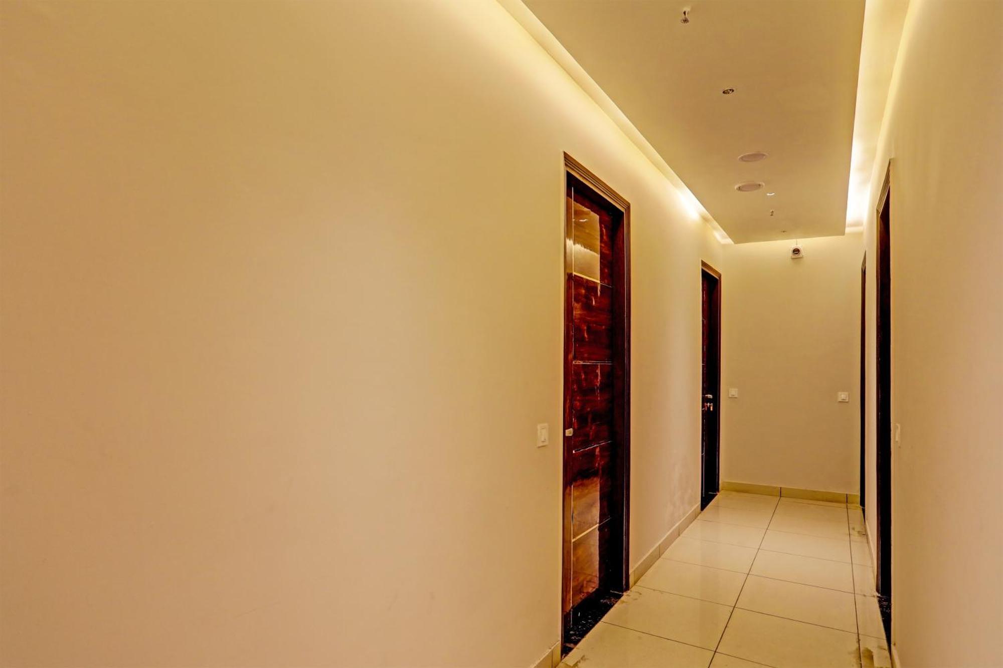 Hotel O Miraas Hotel And Banquet Hall Лудхиана Экстерьер фото